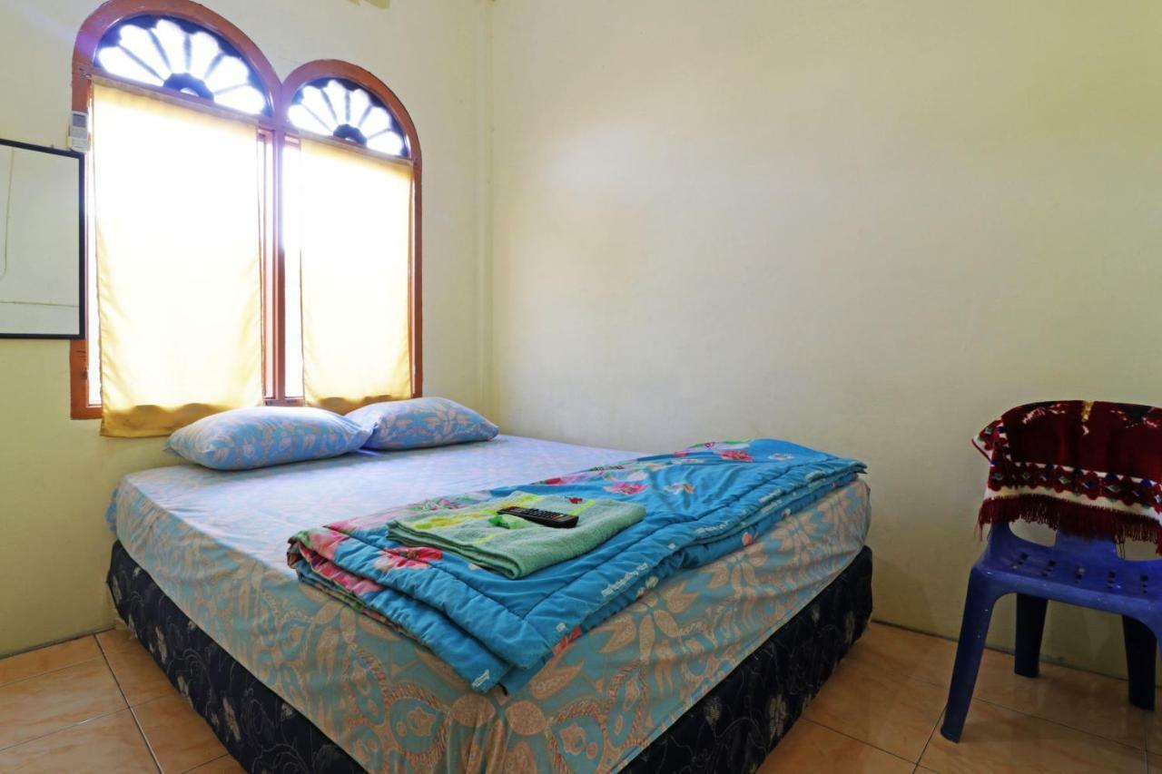 מלון מדאן Wisma Yuli Syariah מראה חיצוני תמונה